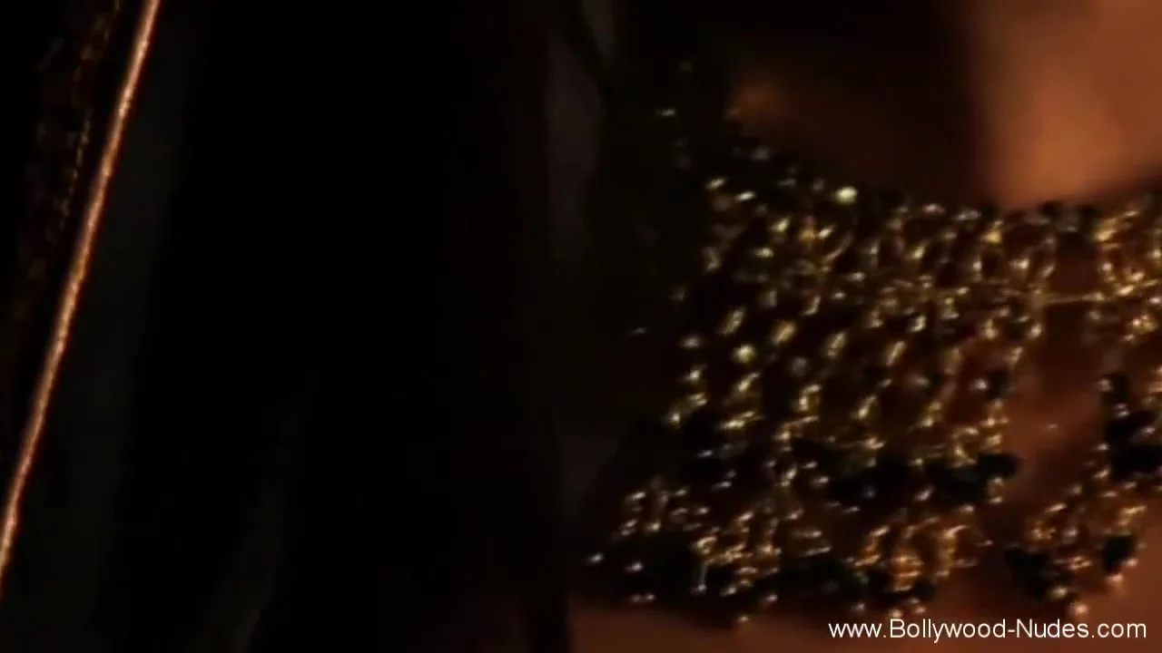 Beauty From Bollywood Exotic Babe