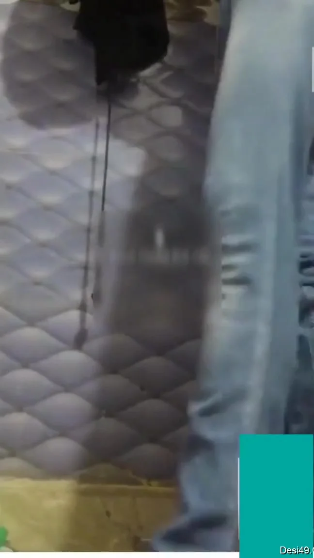 Today Exclusive- Cute Desi Girl Showing Bathing On Video Call