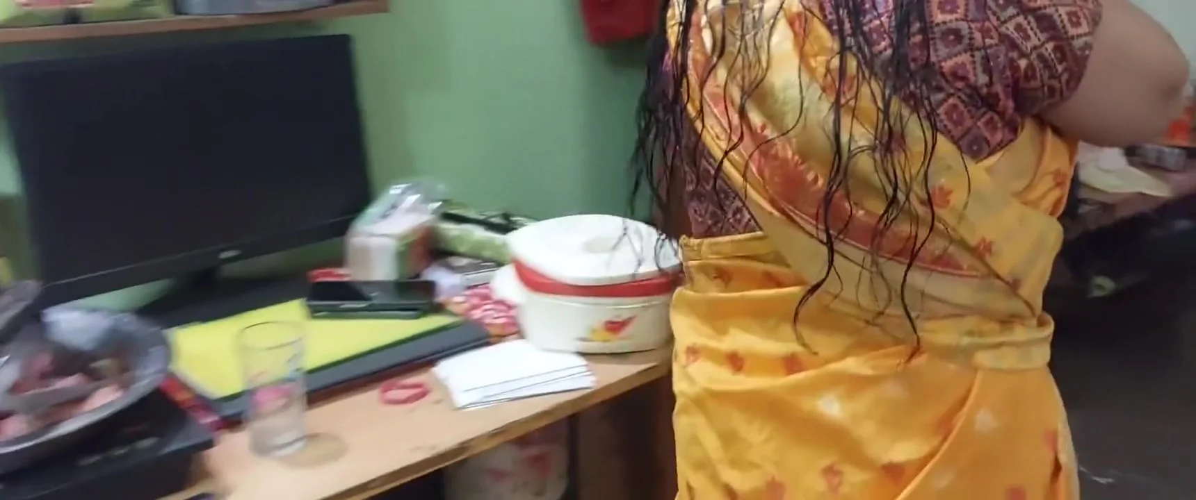 Today Salu Bhabhi Was Looking Hot In A Yellow Saree. Husband Fucks