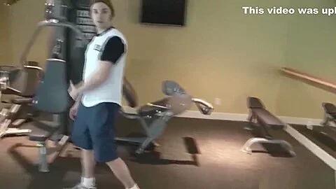 Sexy Czech babe Victoria Blaze sucking big cock