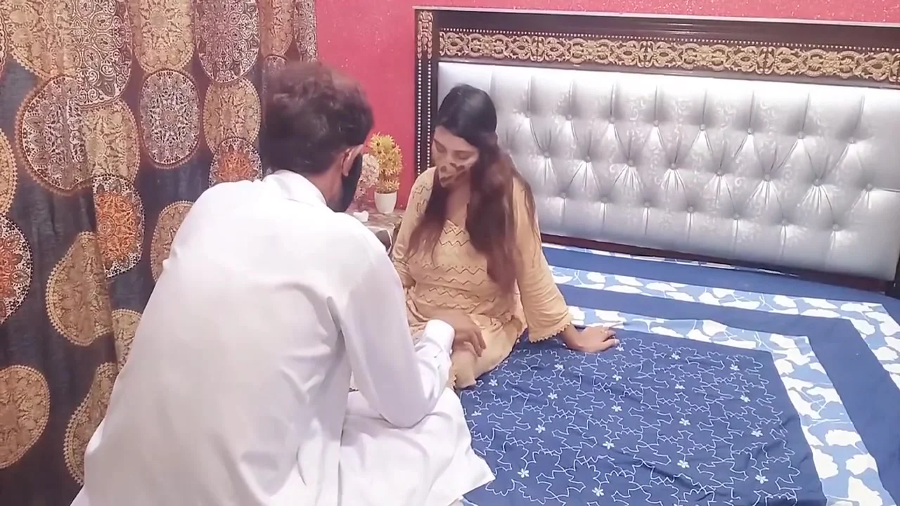 Indian Desi Bhabhi Kam Krti Thak Gai Dever Ny Lund Chut Mai Thok Diya Big Boobs Indian Desi Aunty Sex