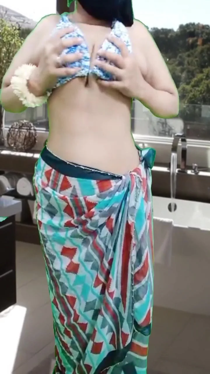 Webcam In Hijabhot Arab Wife Playing With Her Pussy Swe - Sarah Lollypop