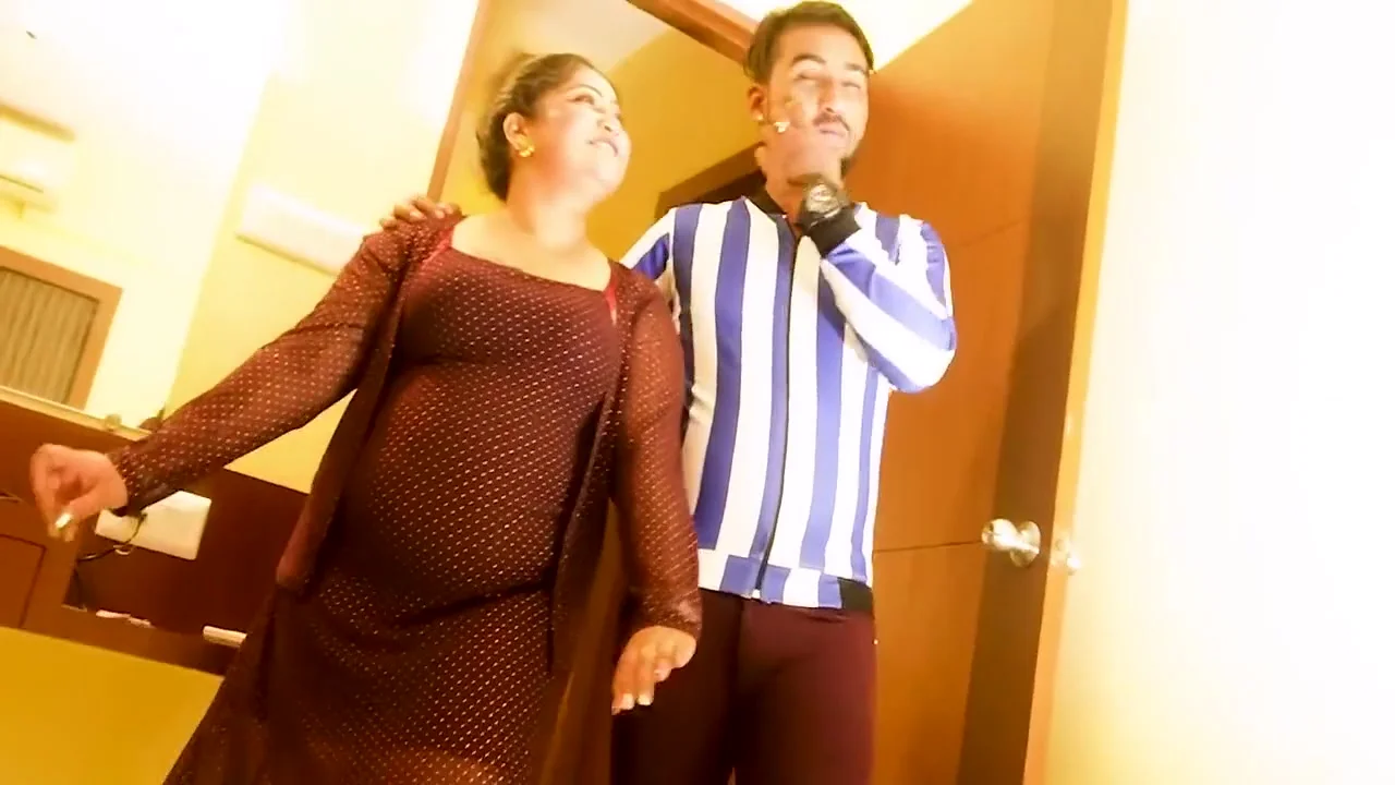 Desi Couple Love Bird Fucking Each Other In Hotel