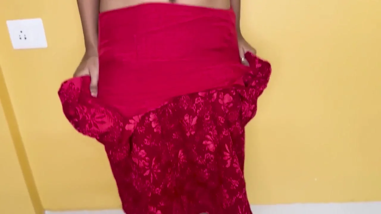 Hot Girl Asks Stranger For The Lift