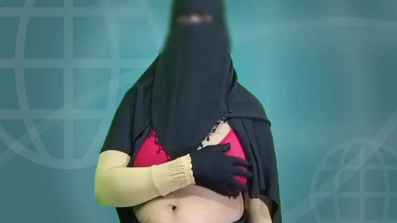 Bhojpuri Superstar Housewife Queen