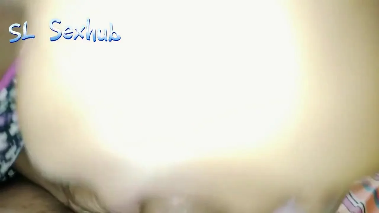 කෑල්ල බලෙම්ම කටට අරන් උගුරටම දාගත්තා..!! 