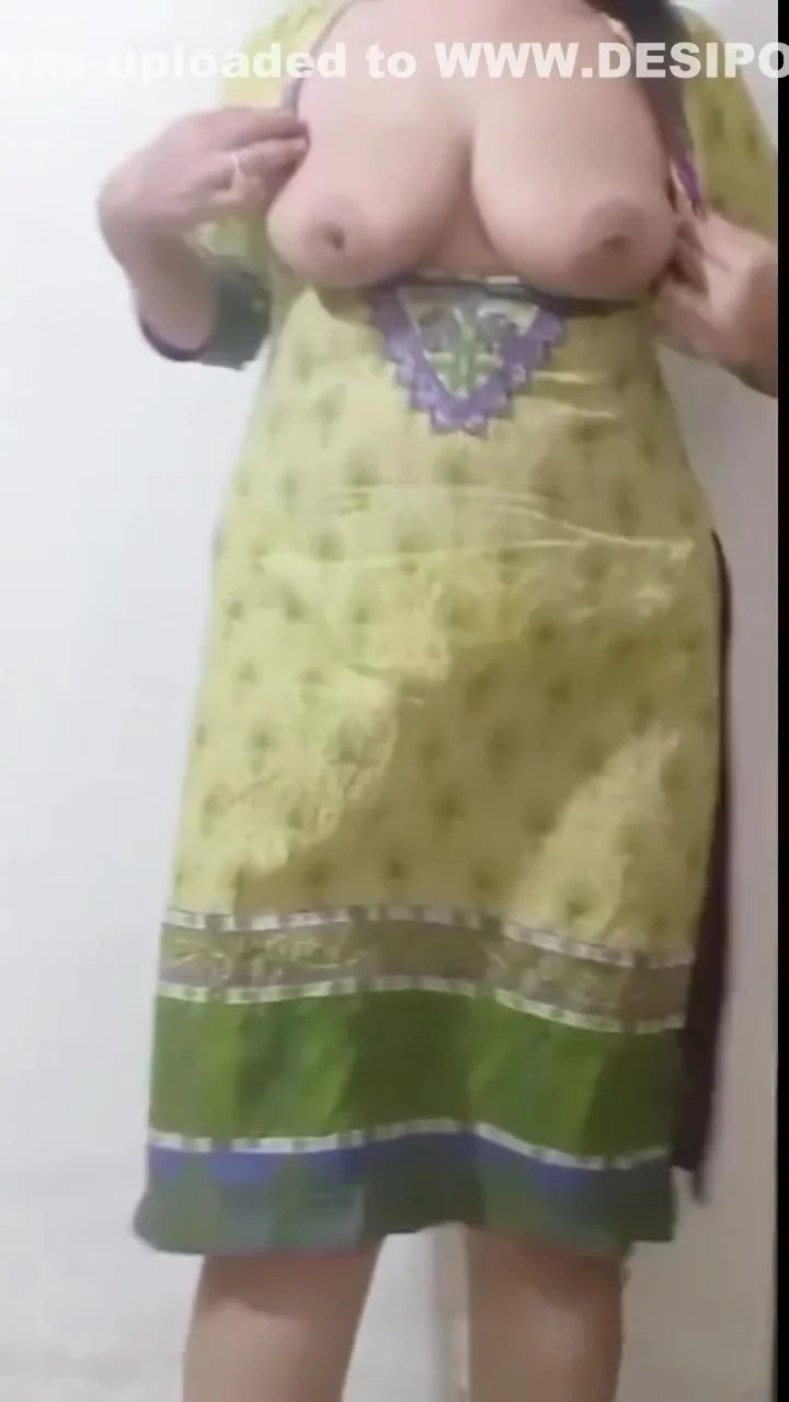 Iranian Stepsister Masturbating Fuck Lesbians