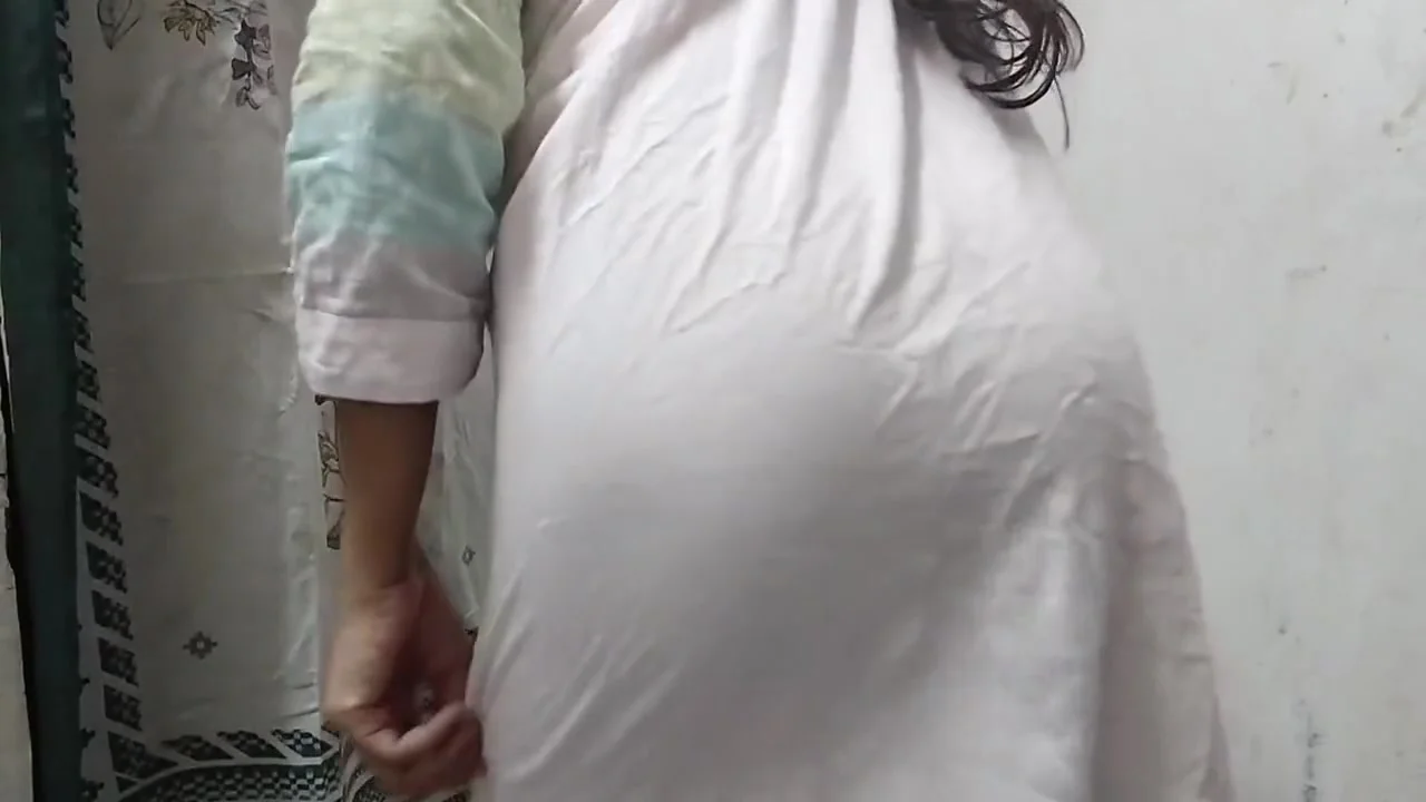 Indian Desi Girl Ka Sil Tor Diya