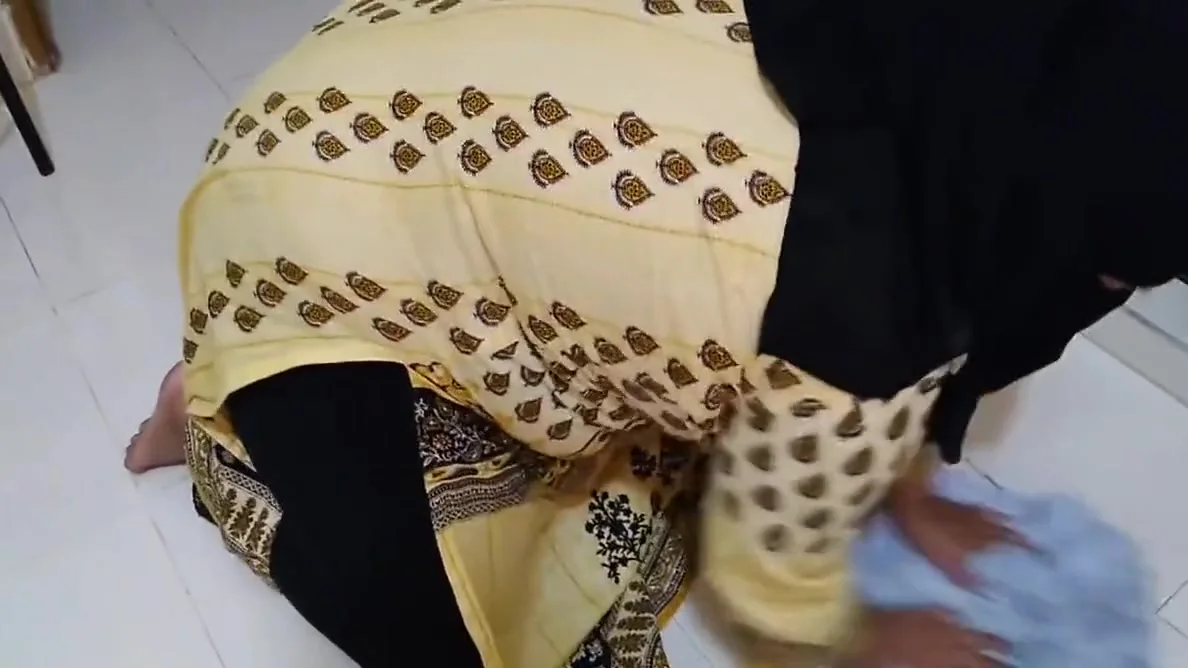 Desi Hot Big Ass Bbw Maid Gets Rough Anal Fucked By Office Boss