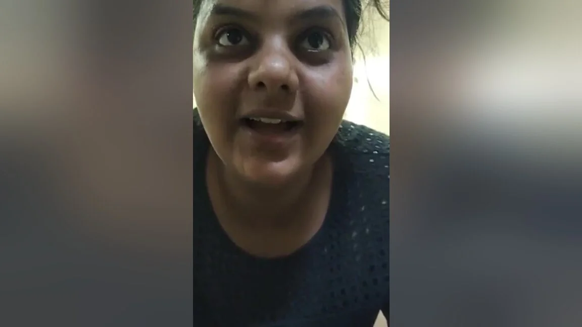 Deep Throat Big Cock Suck In Hotel Room