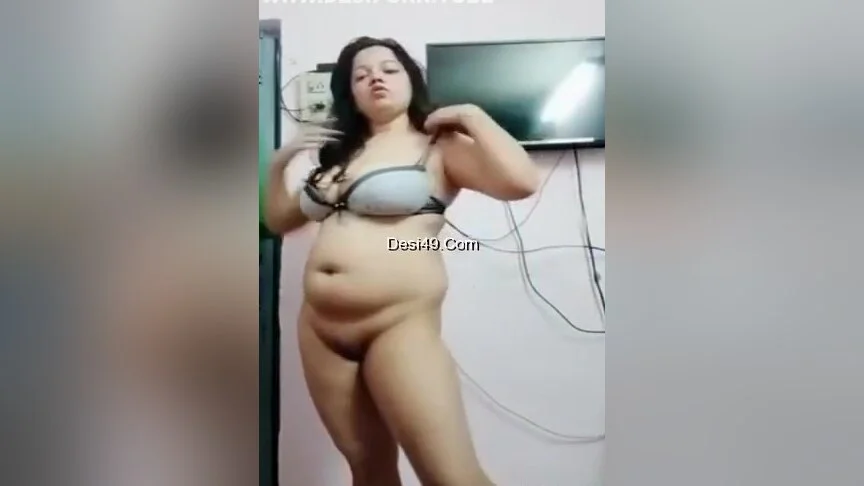 Today Exclusive-horny Desi Girl Record Nude Dance Video For Lover