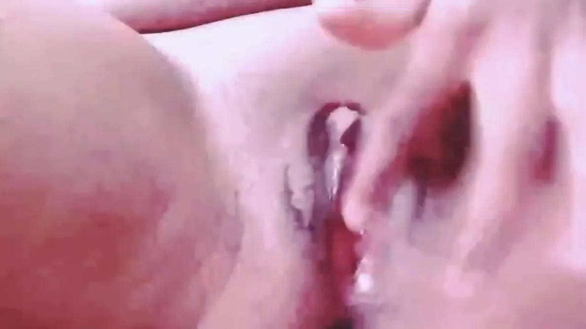 Pakistani Girl Playing With Her Pussy And It Is Looking For Land