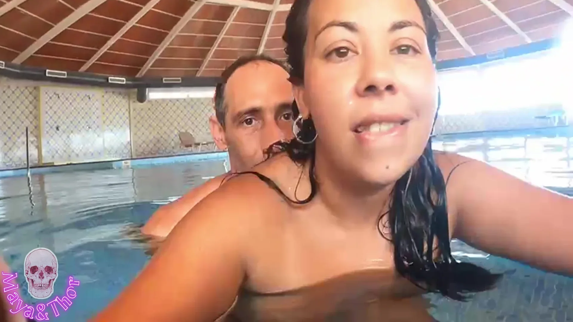 Maya Tetona Amateur Is Too Hot To Be Fucked In Pool