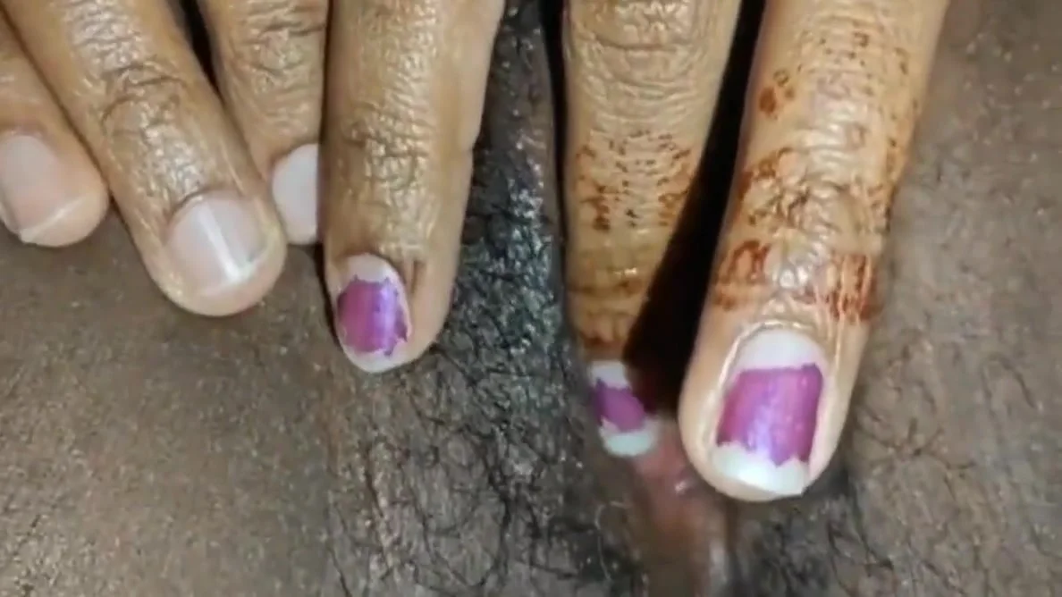 Tamil Aunty Finguring And Moaning