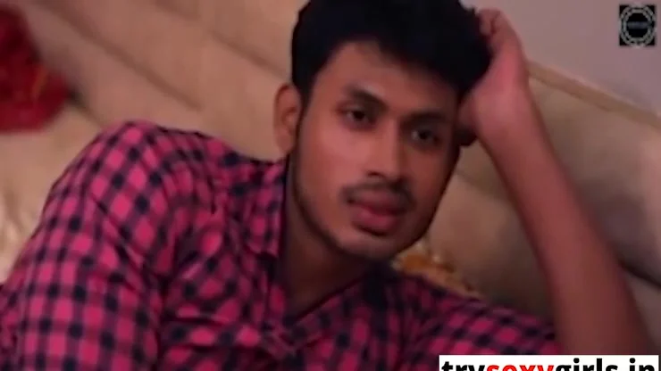 Padosan Bhabhi Ki Chudai Threesome Fuck