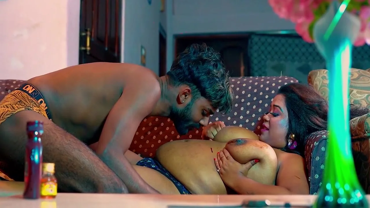 Big Boobs Lady Hunger For Hardcore Sex With Hot Milf