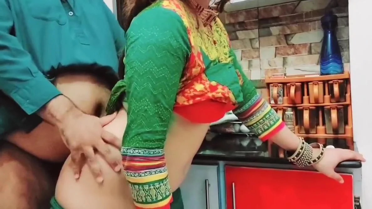 Desi Wife Has Real Sex With Hubby’s Friend With Clear Hindi Audio – Hot Talking