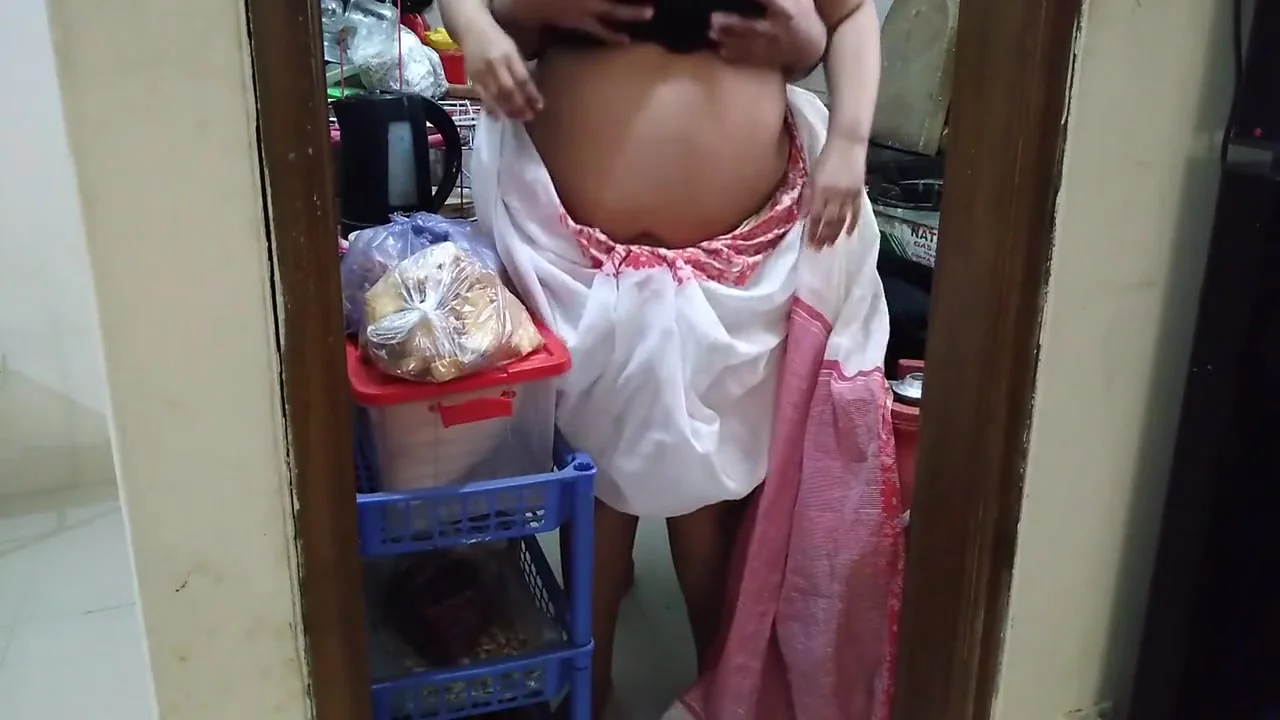 (tamil Maid Ki Jabardast Chudai Malik) Indian Maid Fucked By The Owner While Cooking In Kitchen - Huge Ass Cum