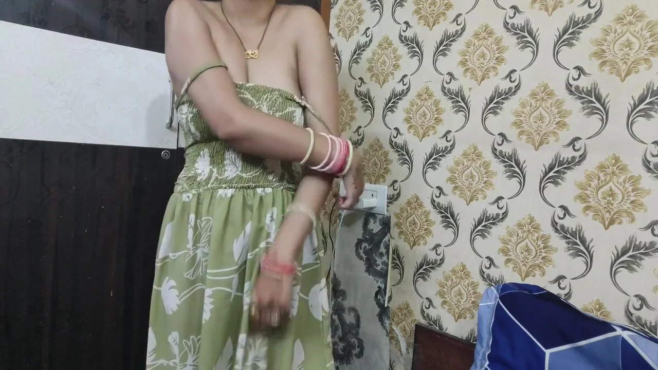 Diwali Ko Aaye Periods Gaand Toh Mili Lund Pe Lights Jala Ke Muh Main - Li Ya