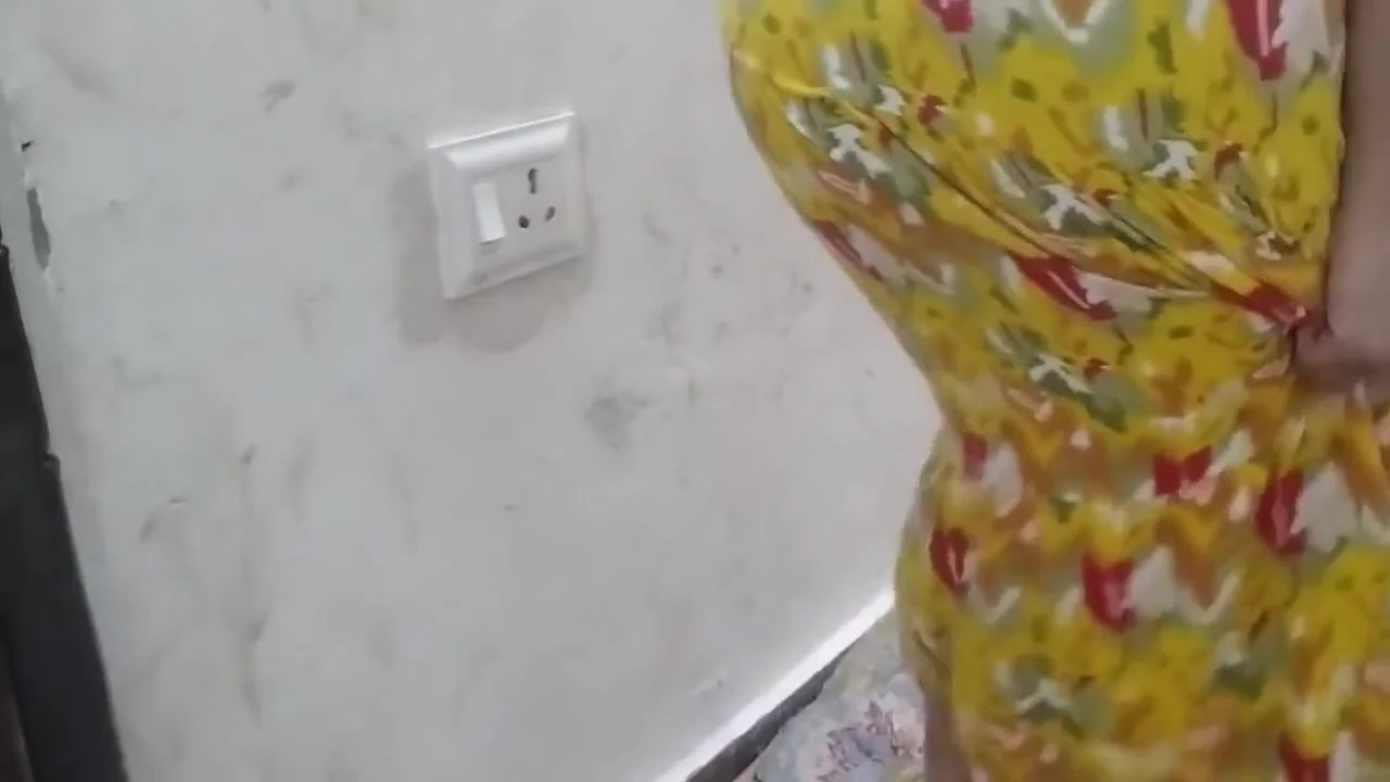 Ko Oyo Room Band Kar Ke Jabar Dasti Pela