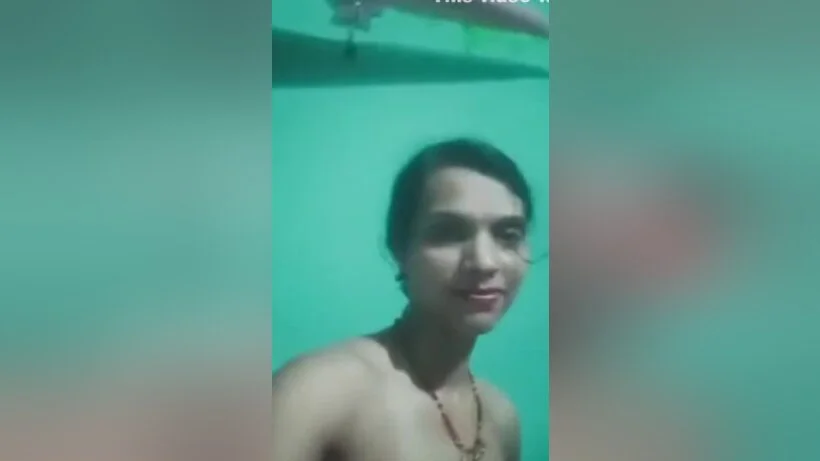Bhabhi Shows Her Boobs And Pussy