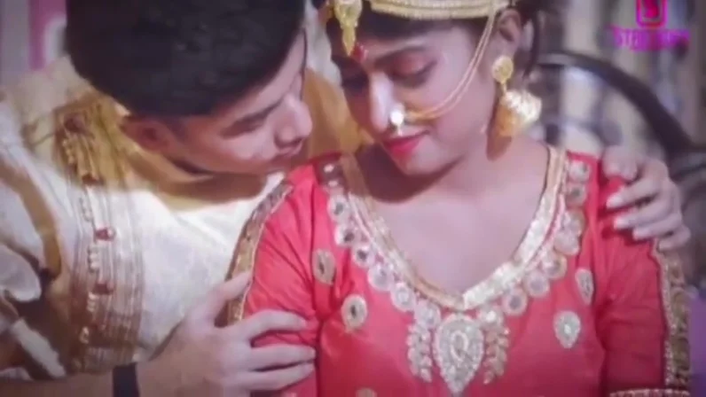 Hot Indian In Suhag Raat Ke Din Devar Ne Choda Dulhan Ko