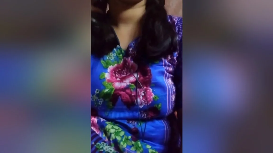 Beautiful Horny Girl With Blue Dress. Stunning Bhabi Fingerings Her Tight Pussy. Bangla Talking