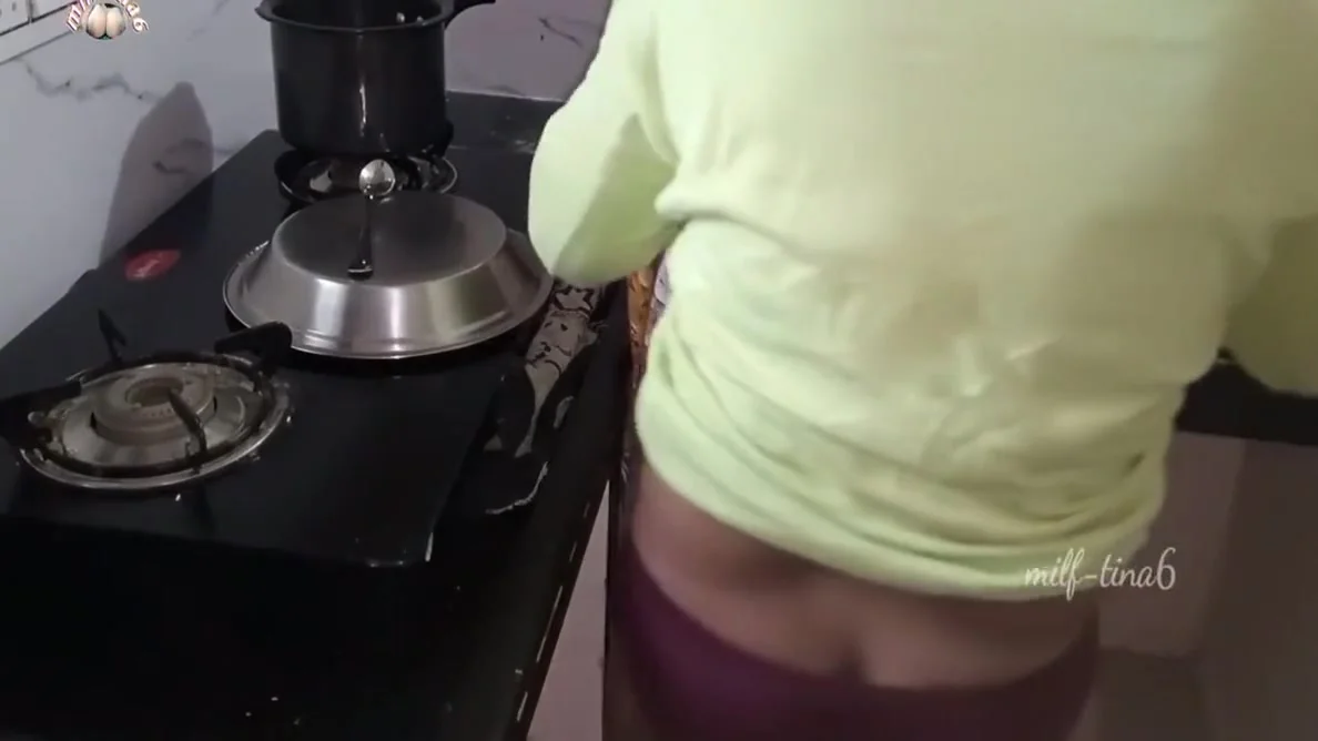 Hardcore Doggy Style Fucking In Kitchen With Hindi Dirty Talking.bhabi Ko Devar Ne Mein Choda - Devar Bhabhi