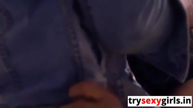 Jawan Damad Se Marwai Se Saas Ne Gand