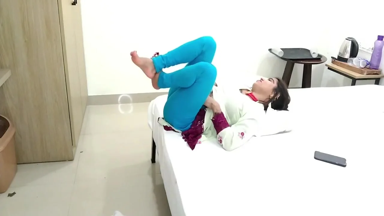 Bhaiya Mujhe Aur Jod Se Chodo