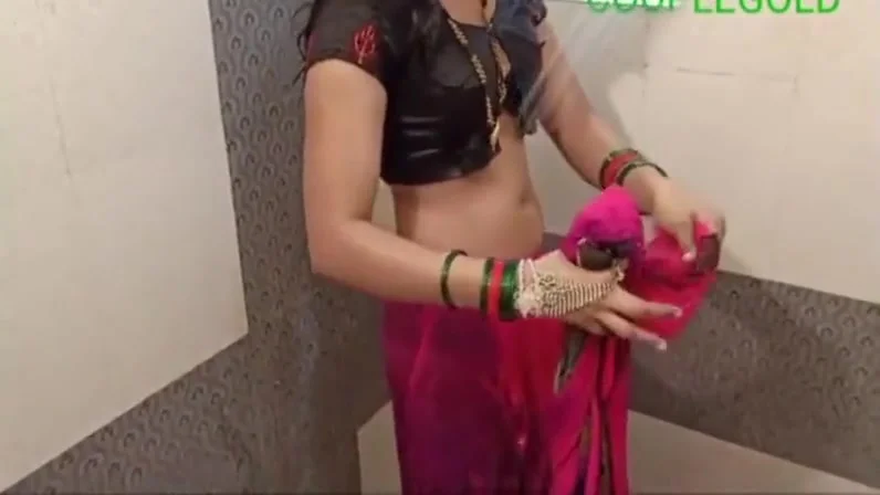 Sexy Hot Indian Babe Likes It In Her Mouth – Sex 2