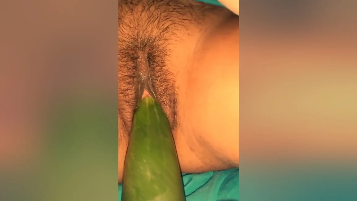 Desi Ki Choot Ka Paani Nikal Raha Hai