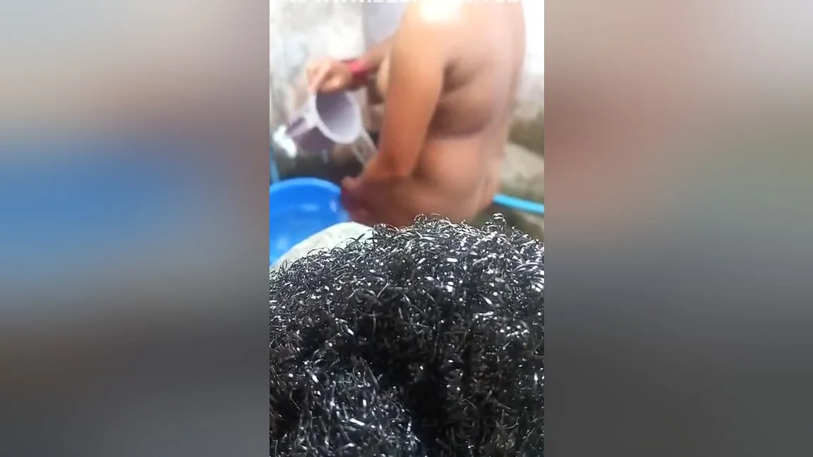 Naha Rahi Chhoti Bhabhi Ki Chut Dekha