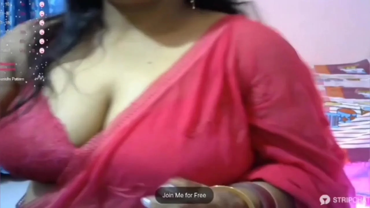 Sexy Girl Her Boobs In Her Hot Show