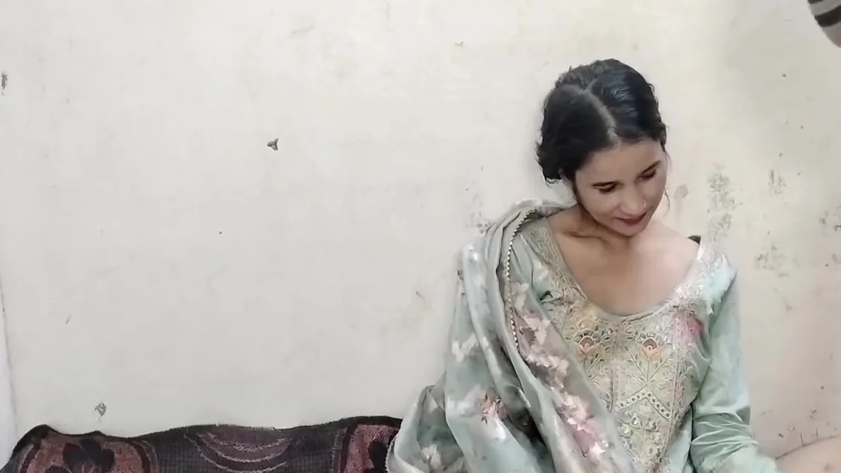 Bhabhi Ko Jabar Dasti Chuchi Daba Kar Pela Pregnant Ho Gyi