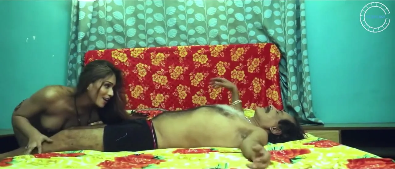 Today Exclusive-adhuri Suhaagraat 1