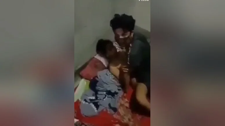 Desi Gf Sharing Sex Mms