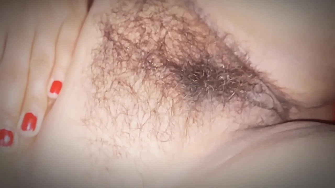 Sunita Bhabi Hairy Pussy Gets Wet