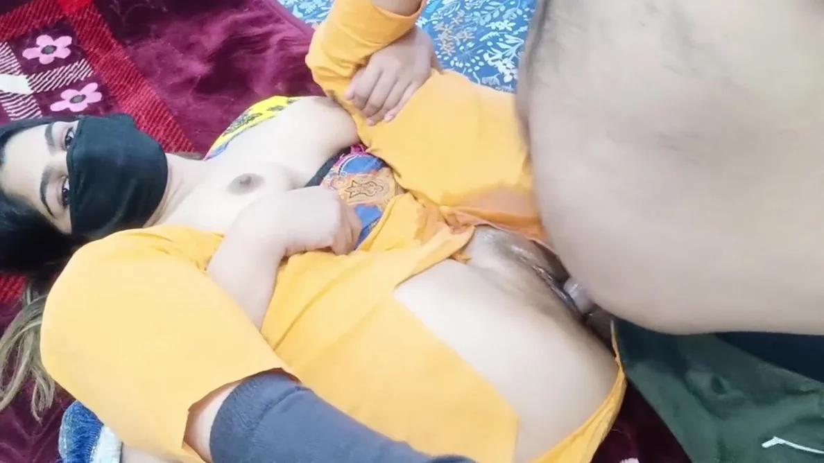 Desi Bigboobs Housewife Fucked By Her Husband,s Friend