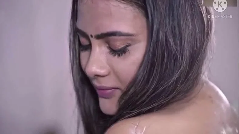 Desi Girl Gets Massage