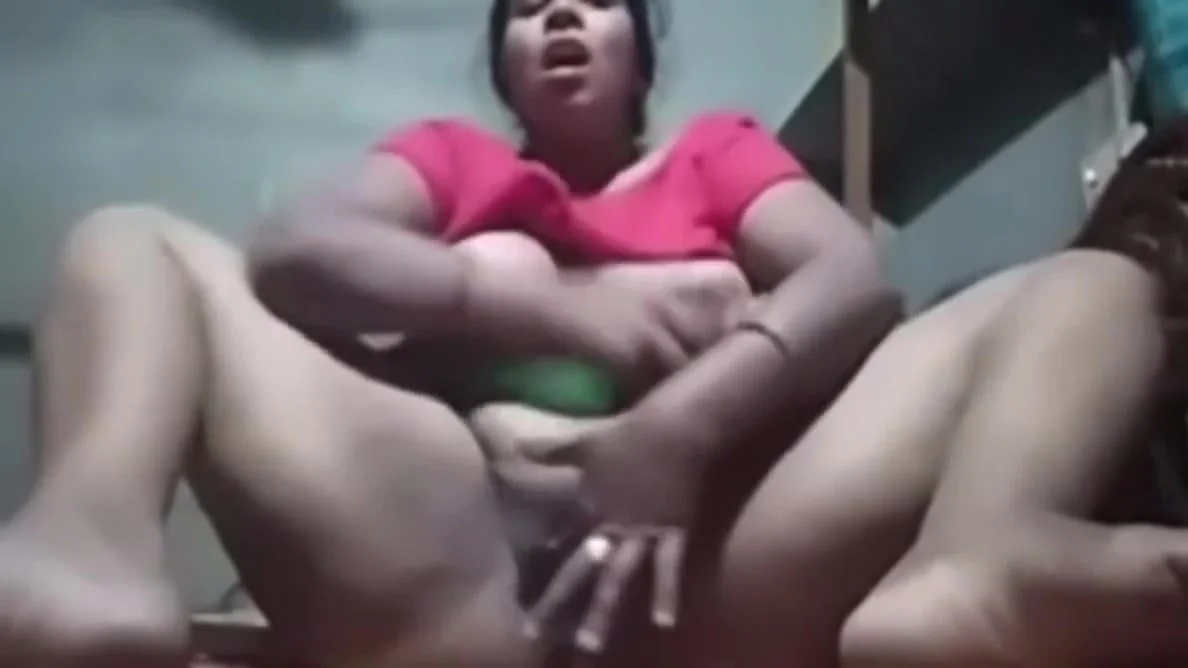 Desi Village Girl Hot Full Open Fingering