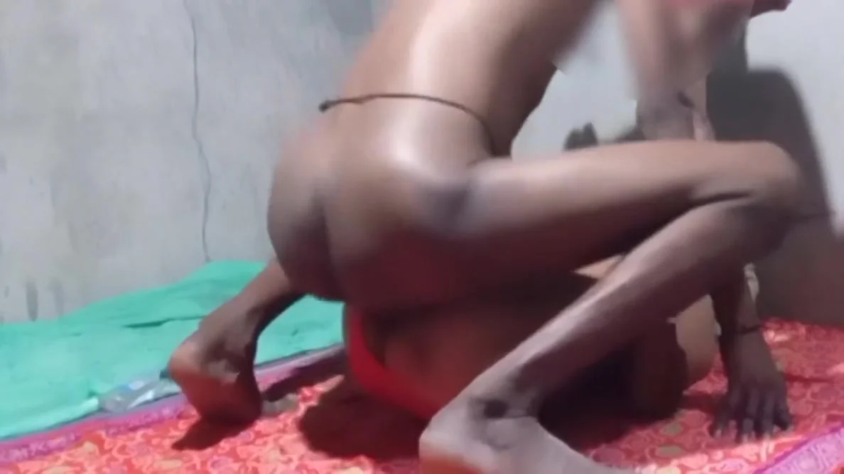 Indian Village Friend Wife Ko Jamkar Entertainment Ke Sath Chudai Kiya