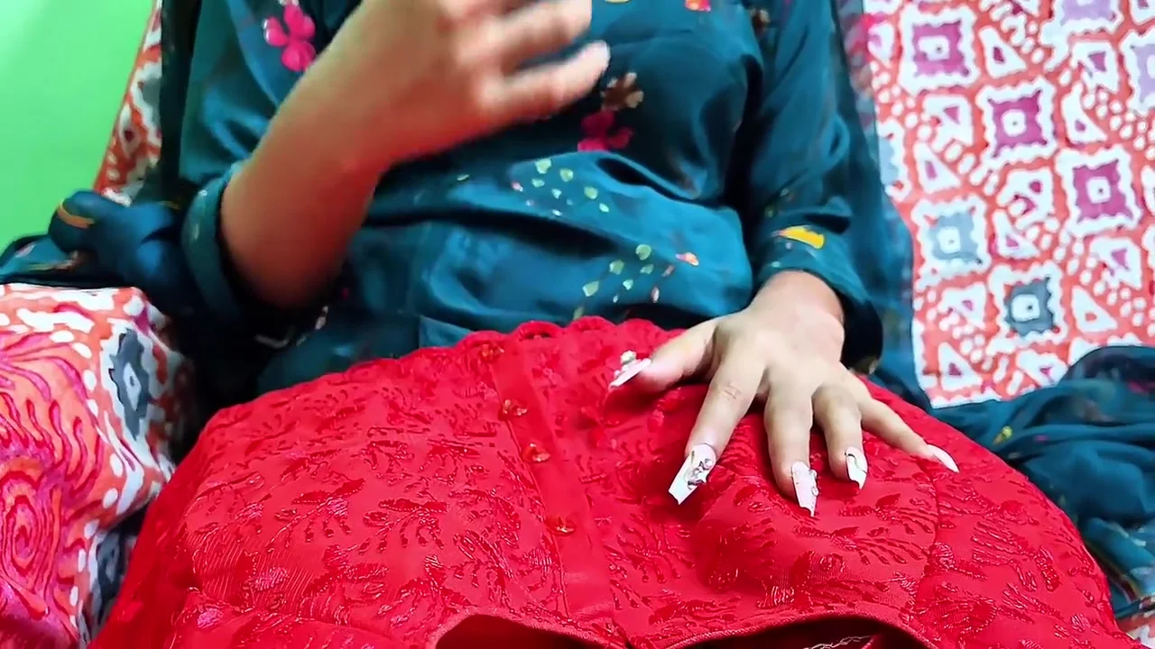 Cute Bhabhi Showing Her Pink Pussy And Fucking With Her Neighbour