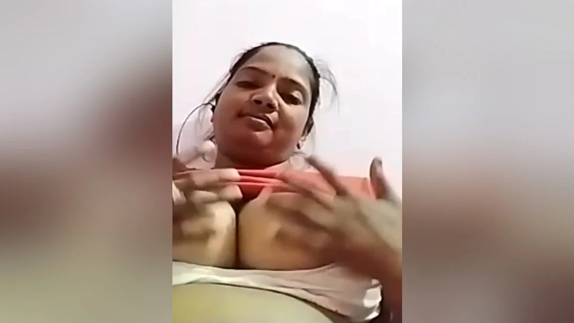 Desi Bhabhi Boobs Press