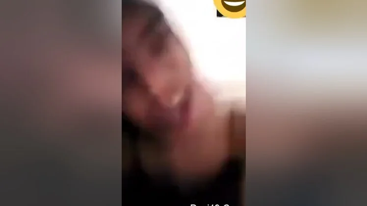 Today Exclusive- Cute Tamil Girl Showing Her Boobs And Pussy