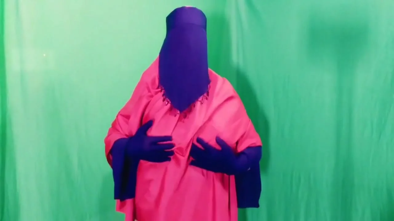 Sexy Hot Housewife Spending The Night With The House Servant And Having Sex