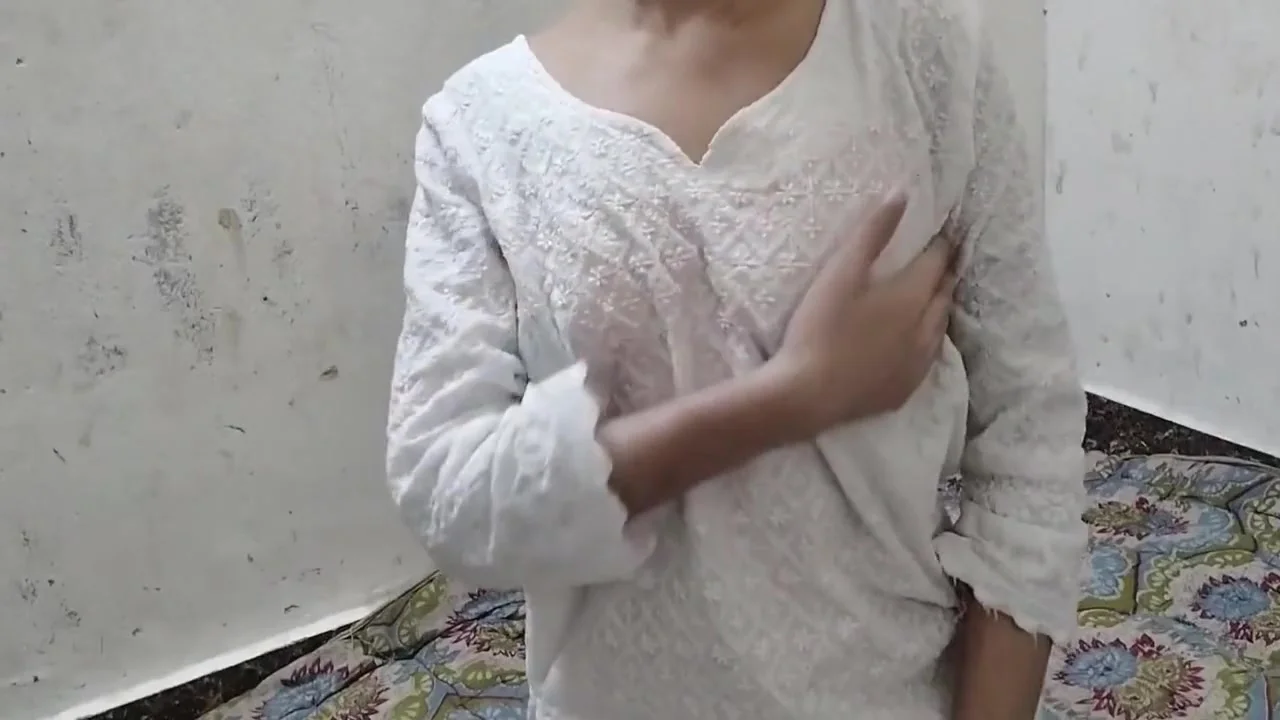 Chachi Ko Chodte Bhabhi Ne Dekh With Li Ya