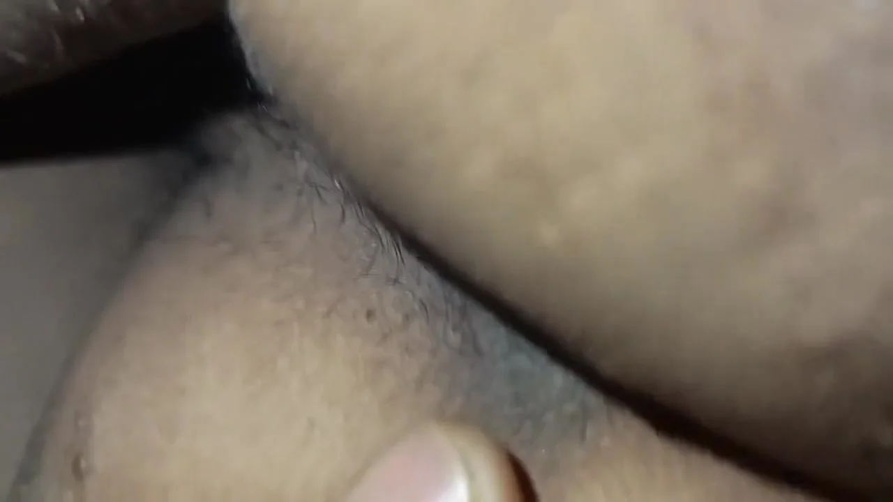 Wife Ko Land Chusaya Aur Bahut Bedardi Se Choda