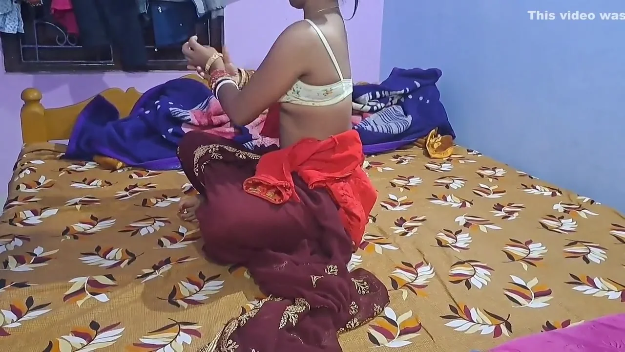 Indian Young Bhabhi Ke Sath Chudai In Hindi Fuck Video