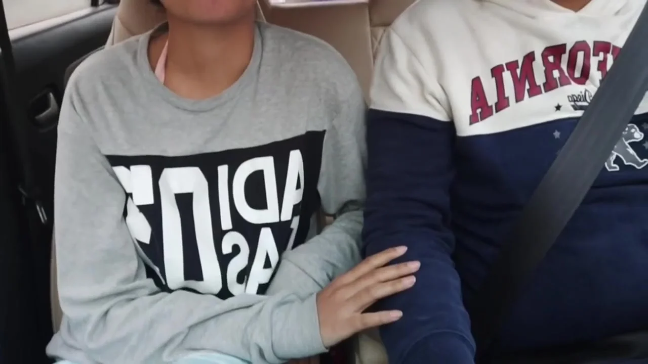 Indian Chalti Car May Gf Ki Utarwaye Kapde Ningi Krke Khub Gabardast Chudai Ki In Hindi Audio Hornycouple149